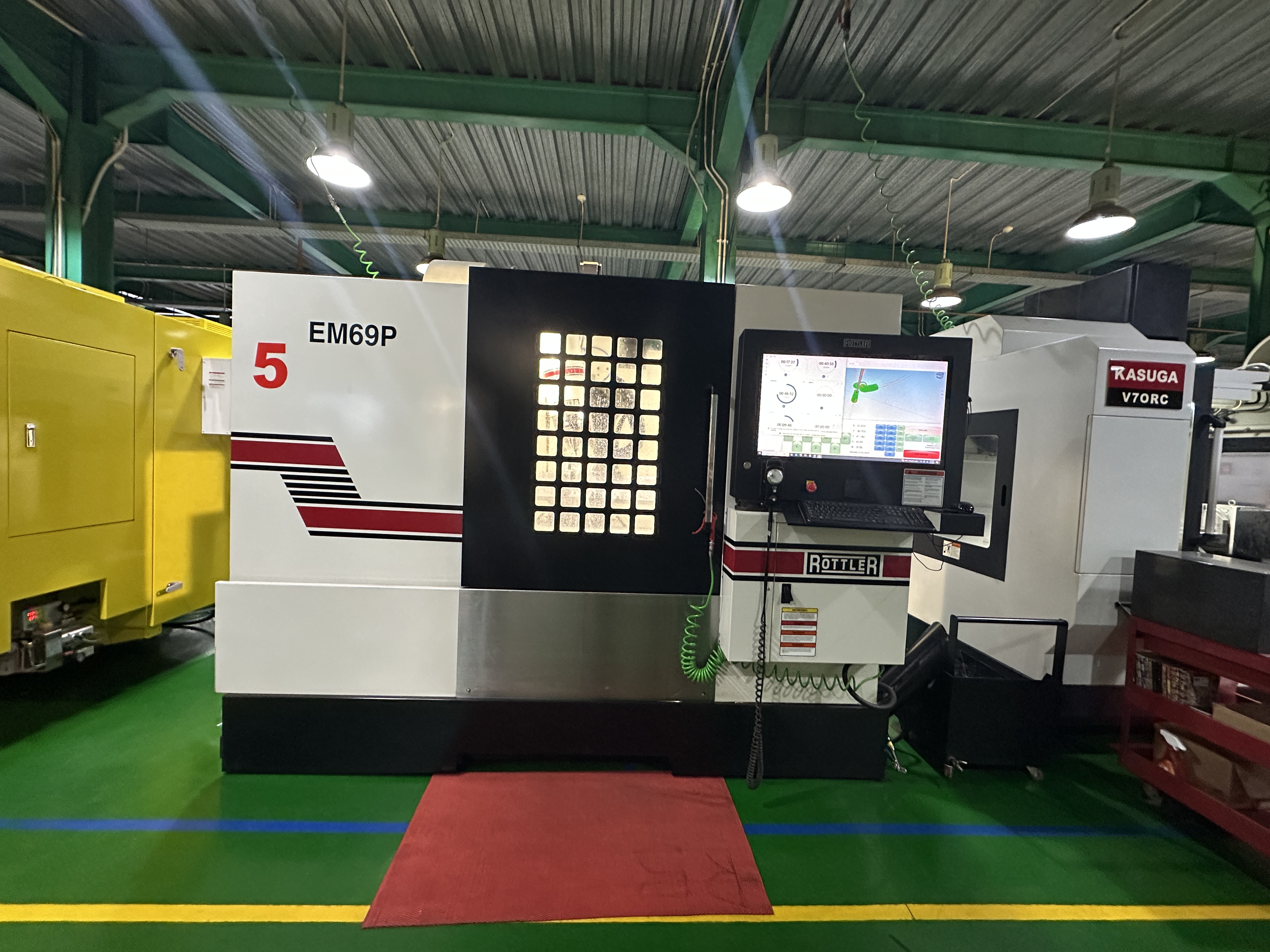 Mesin CNC Rottler EM69P di pabrik BRT