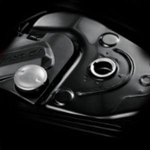 Tangki bensin 4,0 L dengan tempat penutup bensin