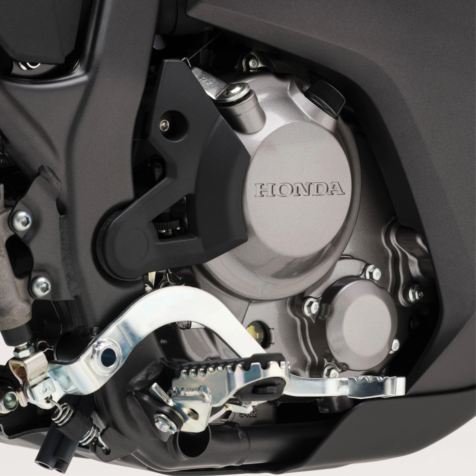 250cc DOHC Engine With Assist/Slipper Clutch