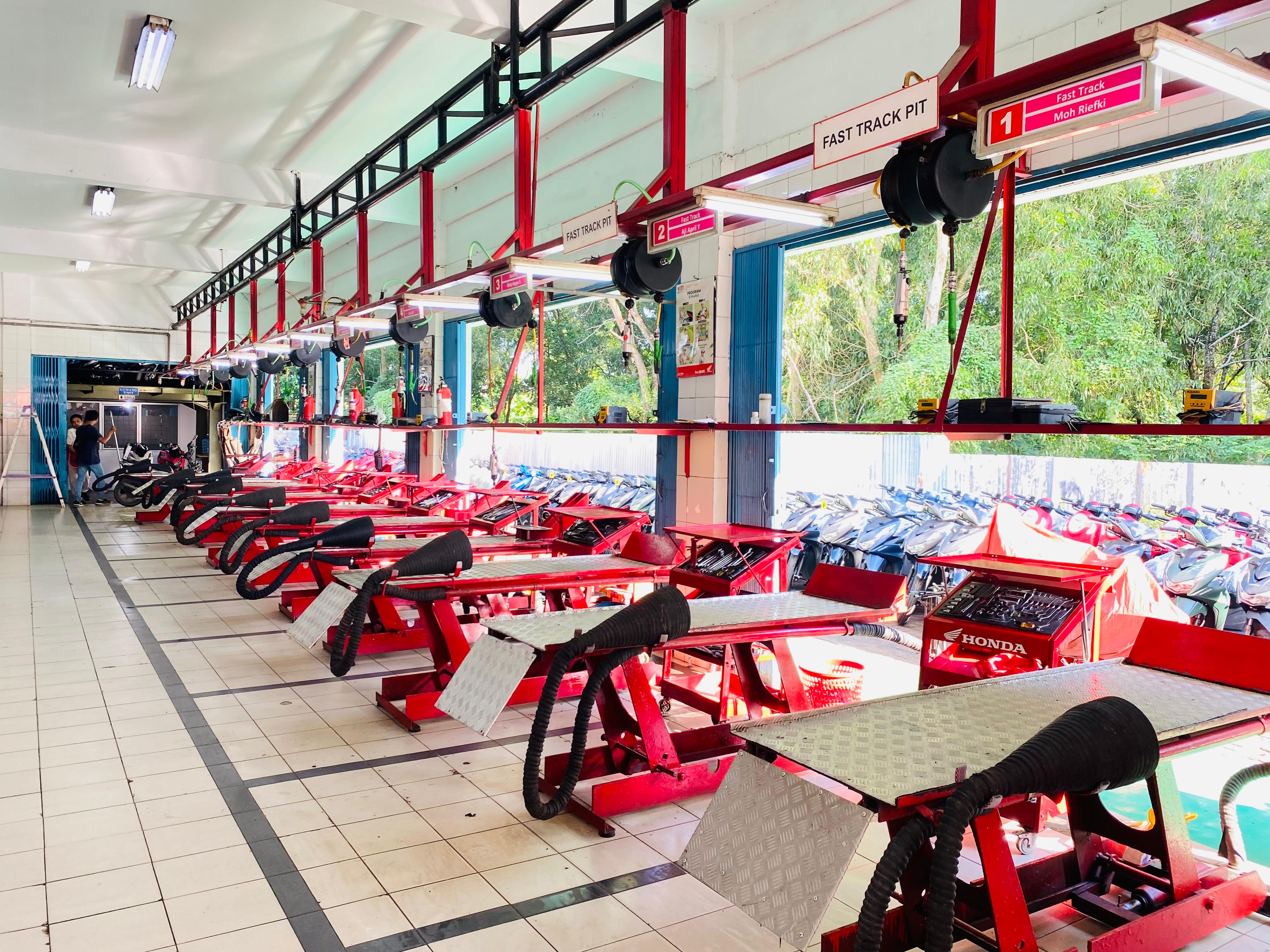 Fasilitas Honda Bintang Motor Palembang 6