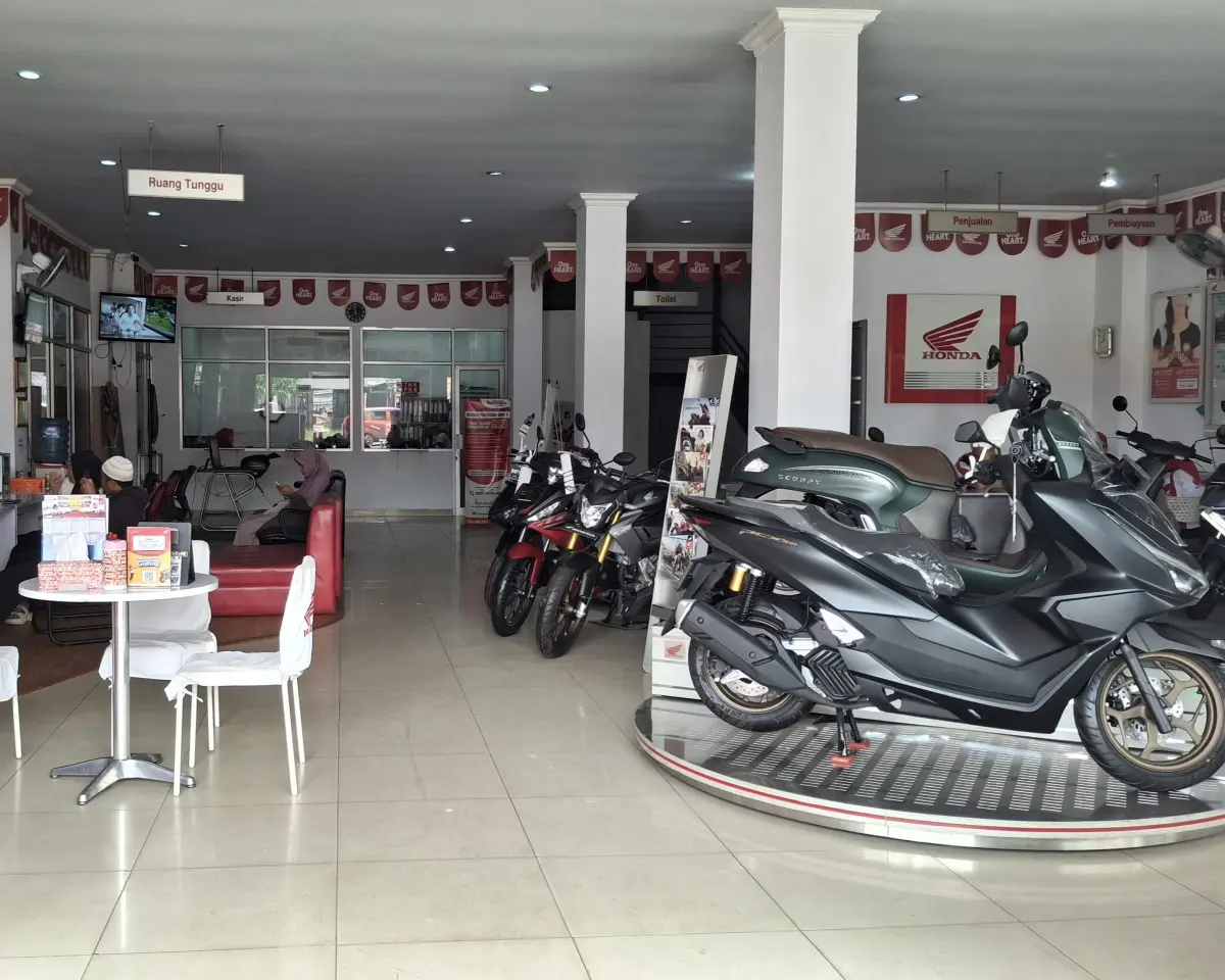 Fasilitas Honda Bintang Motor Gisting 3