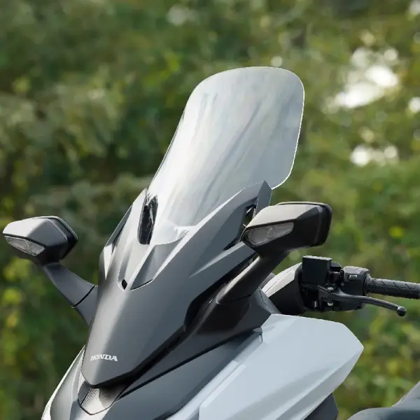 Keunggulan Fitur Electrically Adjustable Wind Screen