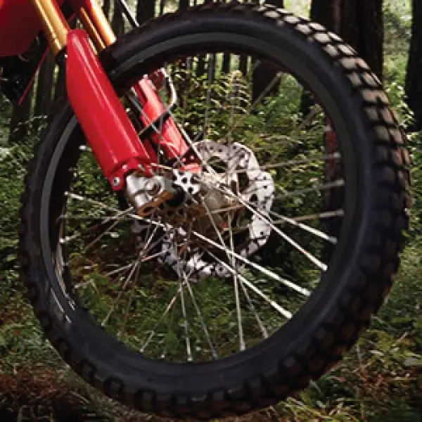 Keunggulan Fitur Front Tire & Rear Tire