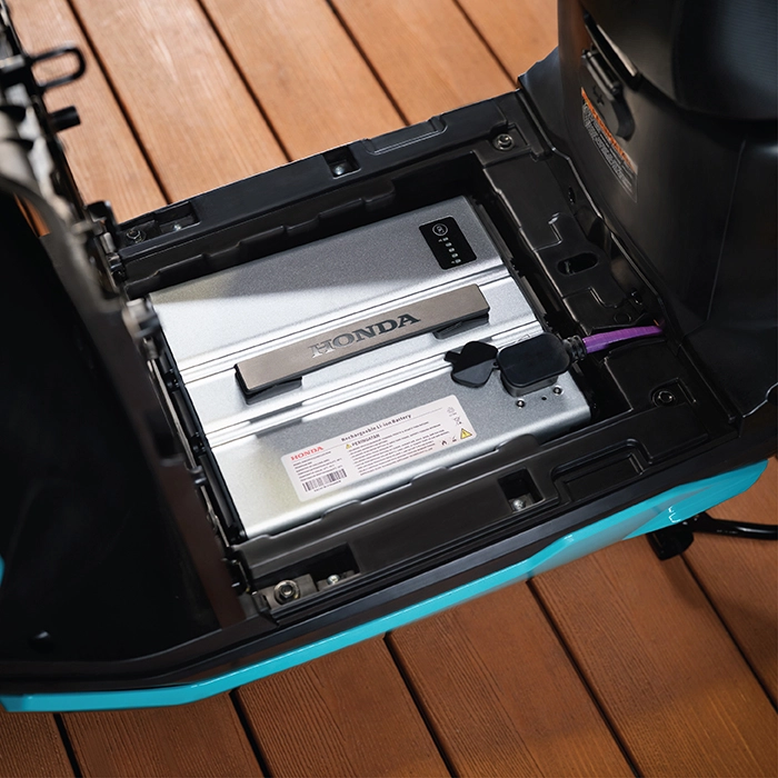 Fitur Detachable Battery