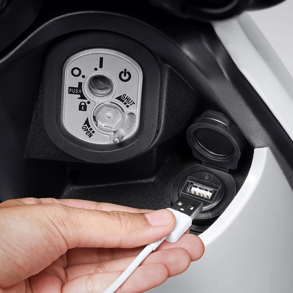 Fitur USB Power Charger