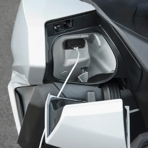 Keunggulan Fitur USB Type-C Charger
