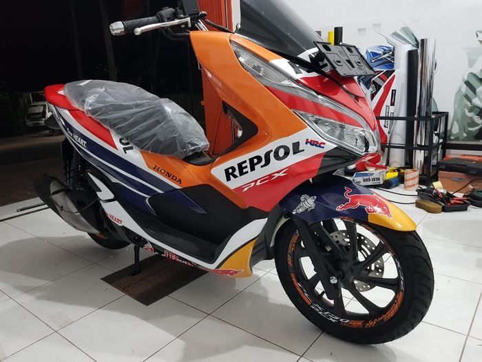 Honda PCX Repsol2