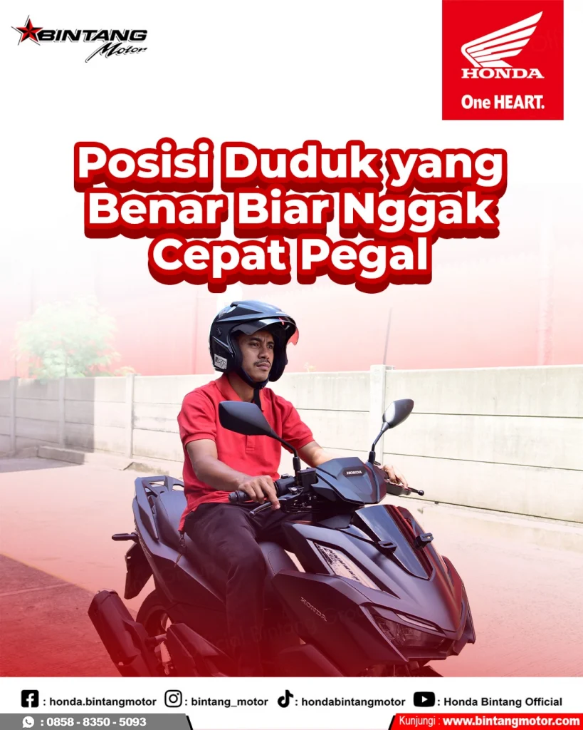 Pengendara motor Honda dengan posisi duduk yang benar dan ergonomis saat berkendara